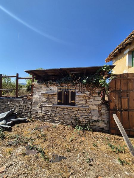 Foto 9d0a7653-182c-4698-ac6d-c9373db89d49. Masia a Valle de Losa
