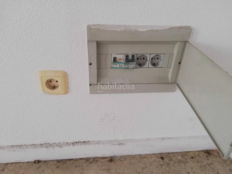 Foto 0281d4b7-524f-4dbf-b90f-d816c29c54d7. Miete geschäftsraum in Villafría - La Ventilla - Castañares Burgos