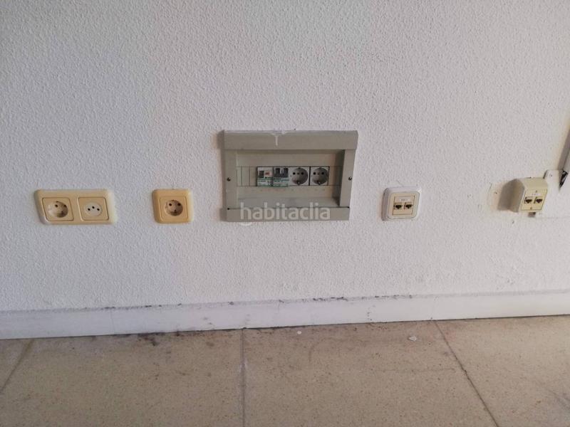 Foto 52f64a52-96b4-4d99-b89d-0b9dd173f369. Miete geschäftsraum in Villafría - La Ventilla - Castañares Burgos