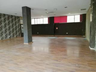 Lloguer Local Comercial  De la constitución española. Local en alquiler en gamonalcapiscol