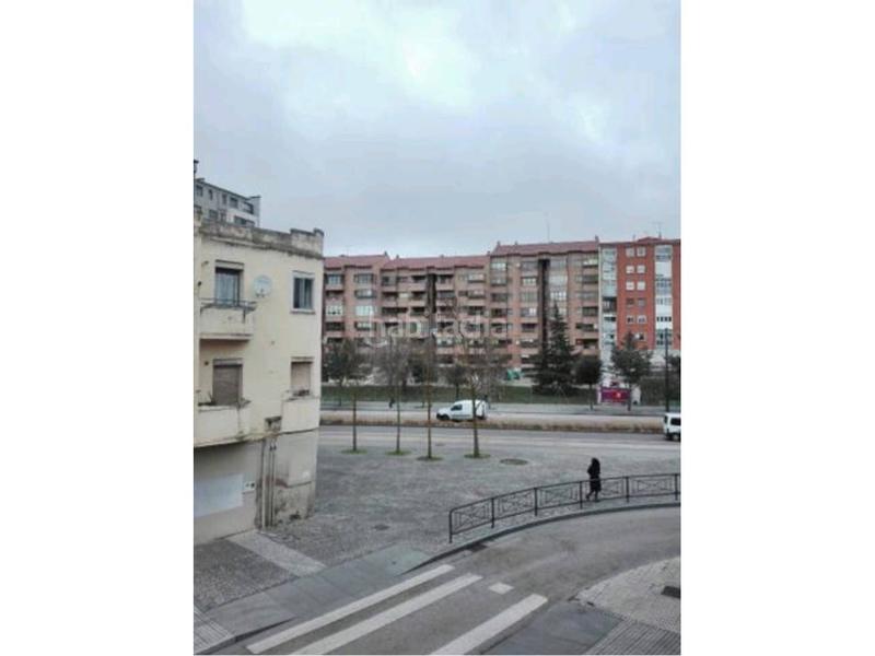 Foto 8bac93ee-1216-4f85-a417-e35961b523ef. Casa  unifamiliar en venta en el crucerocortes en Burgos