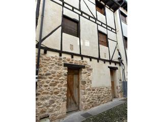 Casa aparellada  Fernán gonzález. Casa pareada en venta en covarrubias