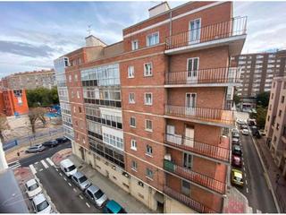 Flat  José zorrilla. Piso en venta en centro09005