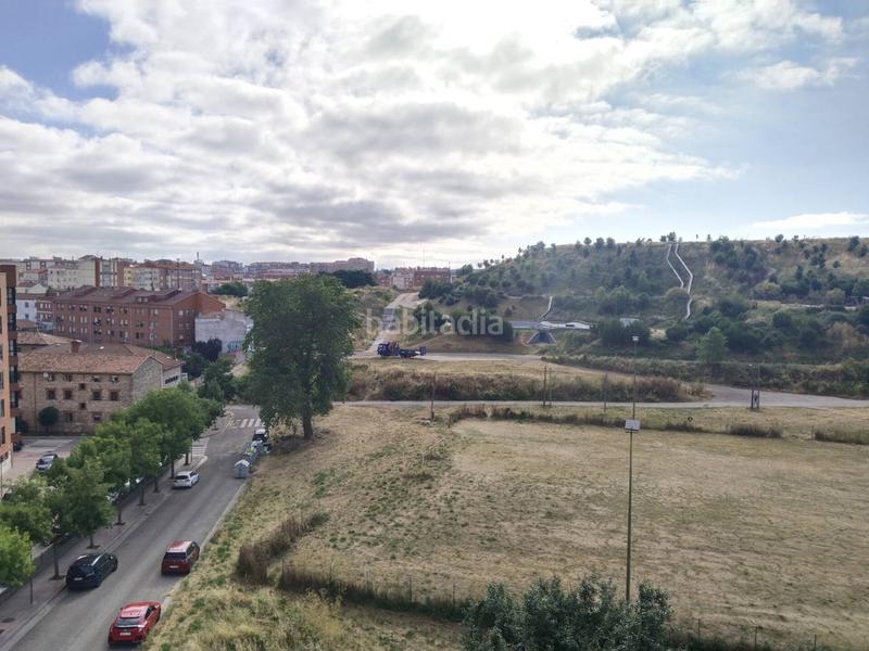 Foto 3848999c-22b1-45a8-8ea0-428833f352b2. Pis amb calefacció aparcament a San Pedro y San Felices Burgos