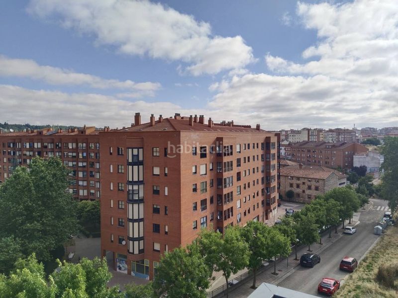 Foto cfee72cf-f3fd-40af-9e53-96e88b91ff03. Pis amb calefacció aparcament a San Pedro y San Felices Burgos