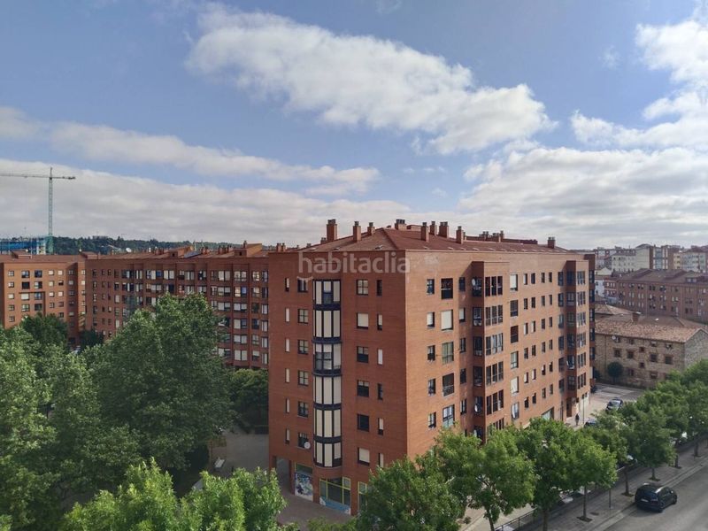 Foto f14f1b52-d060-4eb8-837e-613415343285. Pis amb calefacció aparcament a San Pedro y San Felices Burgos