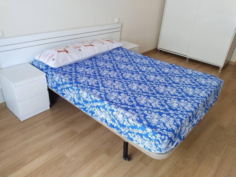 Foto 1c45f2a8-a4e8-4754-a0df-f51add1677a0. Casa aparellada amb calefacció a Villafría - La Ventilla - Castañares Burgos