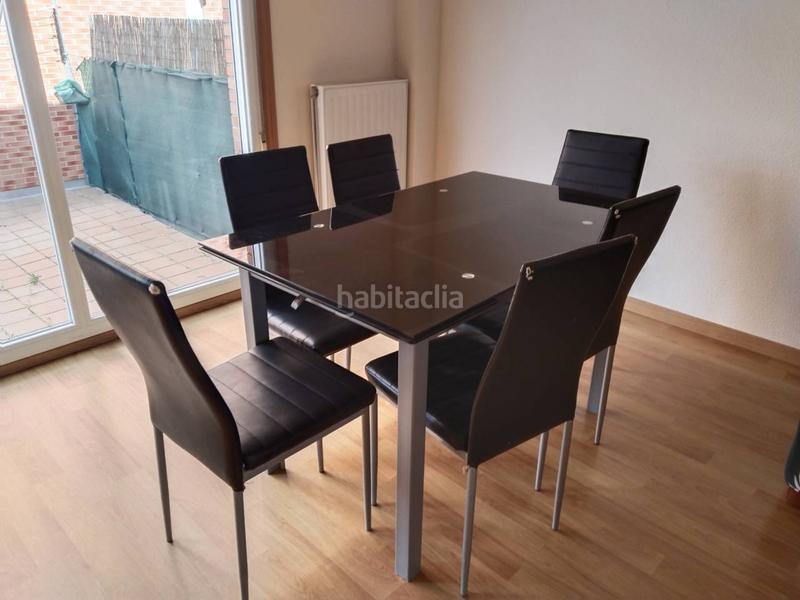 Foto 1cddf362-bcf5-4f1d-b587-3429ae69808e. Casa aparellada amb calefacció a Villafría - La Ventilla - Castañares Burgos