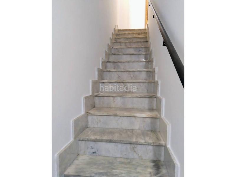 Foto 2ff499be-8a1a-4c4c-8dc5-c2525588845c. Casa aparellada amb calefacció a Villafría - La Ventilla - Castañares Burgos