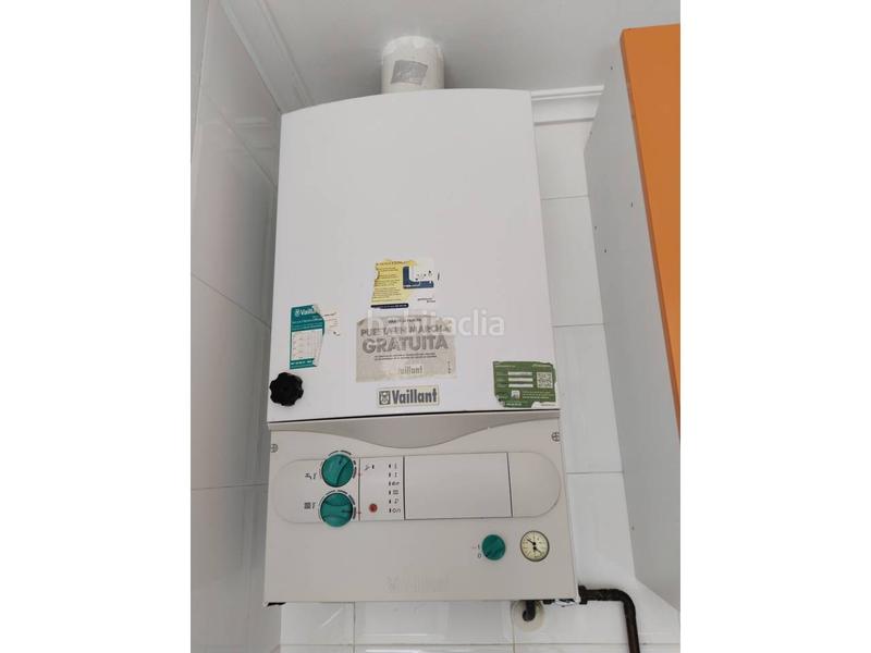 Foto 33b32187-5325-4906-b3c2-2f0c514bec8b. Casa aparellada amb calefacció a Villafría - La Ventilla - Castañares Burgos