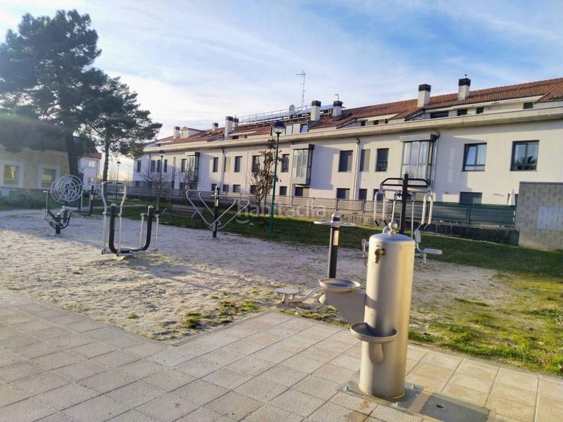 Foto 361a9229-2417-4193-b078-44e4ff49da3d. Casa aparellada amb calefacció a Villafría - La Ventilla - Castañares Burgos