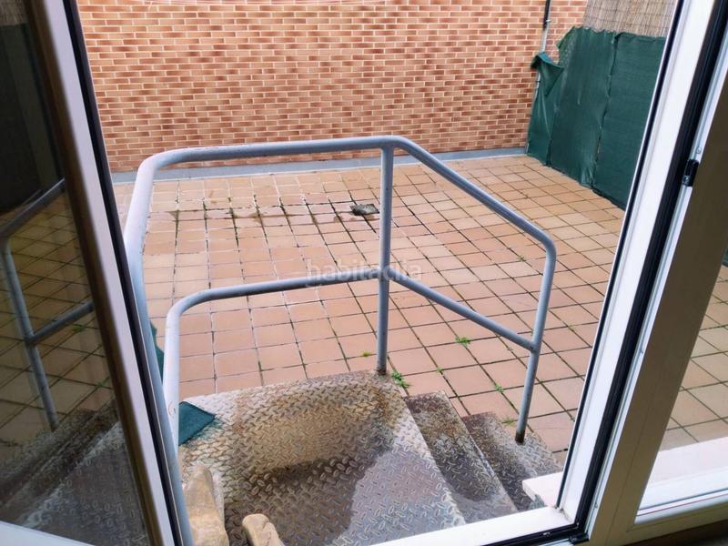 Foto 36725d2f-9b52-4072-832a-3bd88cf72d7f. Casa aparellada amb calefacció a Villafría - La Ventilla - Castañares Burgos