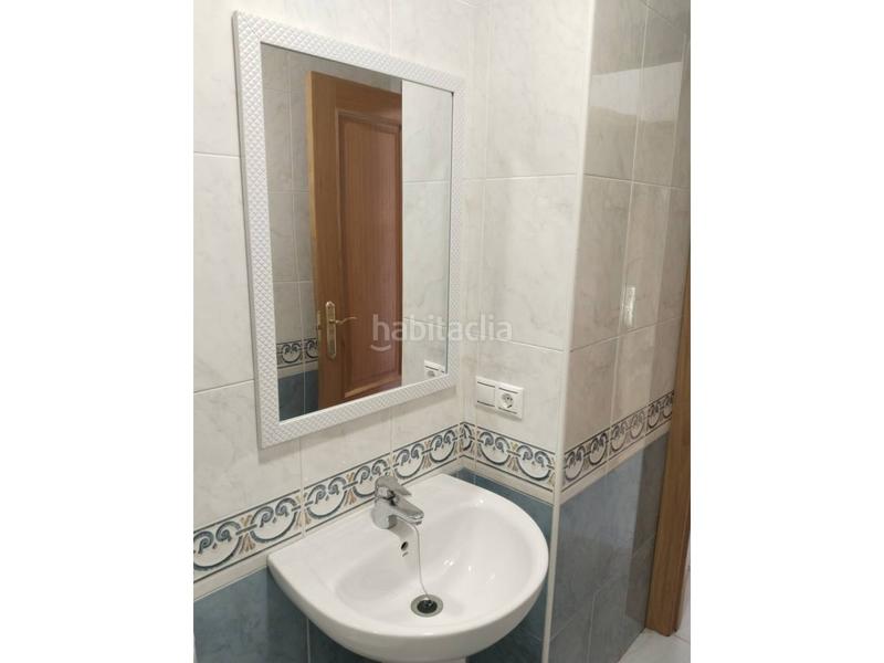 Foto 47861cce-6edd-4c4e-9814-52784fd5e646. Casa aparellada amb calefacció a Villafría - La Ventilla - Castañares Burgos