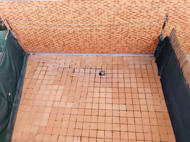 Foto 4fe02cd8-a8fb-41db-8a0f-2d71e5789900. Casa aparellada amb calefacció a Villafría - La Ventilla - Castañares Burgos