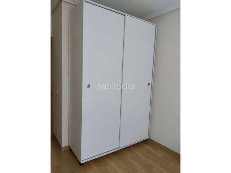 Foto 5261f0ed-a1b4-43fb-a03a-f1cdd4ad22ad. Casa aparellada amb calefacció a Villafría - La Ventilla - Castañares Burgos