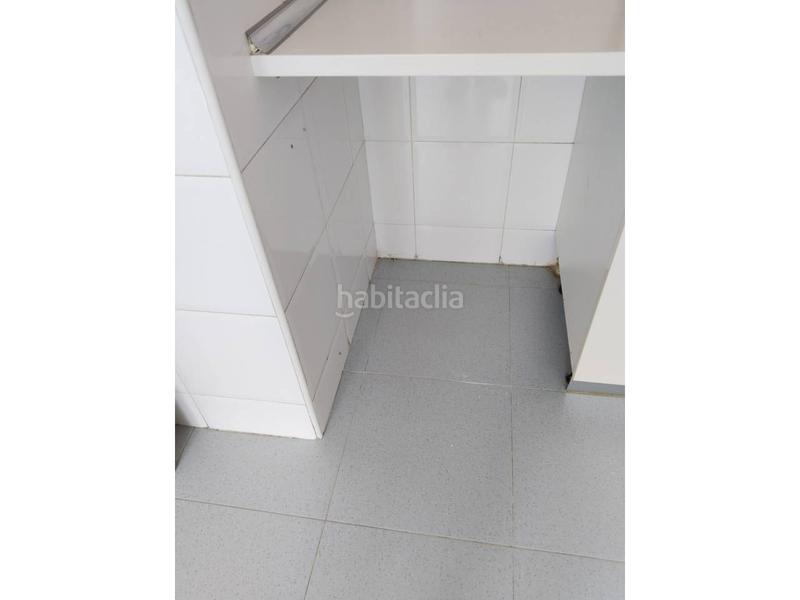 Foto c062650a-8dd1-462e-9e57-cc31759ef81a. Casa aparellada amb calefacció a Villafría - La Ventilla - Castañares Burgos