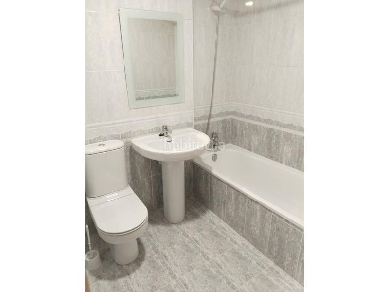 Foto c1e78f47-1c0d-4f13-b319-08427f41903d. Casa aparellada amb calefacció a Villafría - La Ventilla - Castañares Burgos