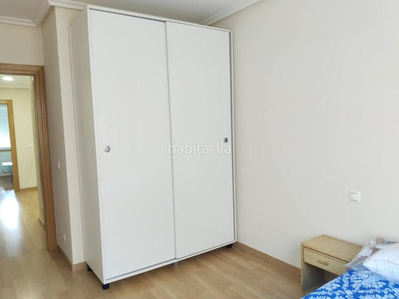 Foto d54a21fa-d376-4750-8d26-44a51d860b4b. Casa aparellada amb calefacció a Villafría - La Ventilla - Castañares Burgos