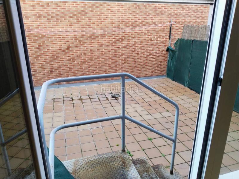 Foto ff578565-3d96-416f-bb29-34dd1d3ec139. Casa aparellada amb calefacció a Villafría - La Ventilla - Castañares Burgos