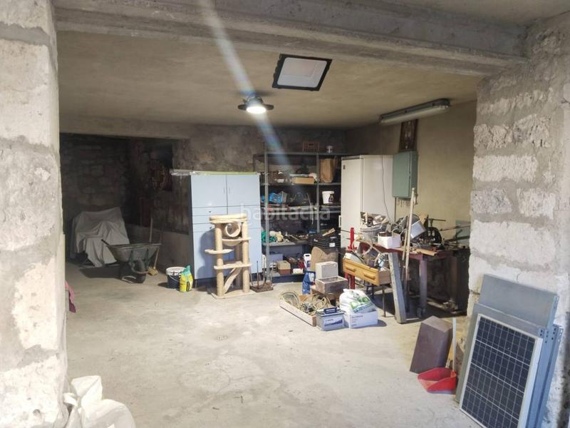 Foto 17f356f9-960f-45ad-af93-921864ca1619. Casa aparellada amb calefacció aparcament a Susinos del Páramo