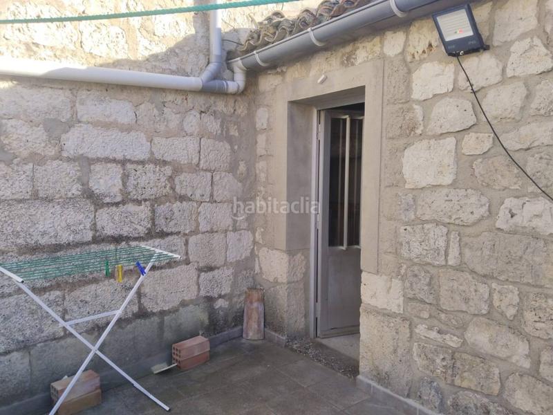 Foto 23f15c48-5be3-420b-8110-f9c57c79b7dd. Casa aparellada amb calefacció aparcament a Susinos del Páramo