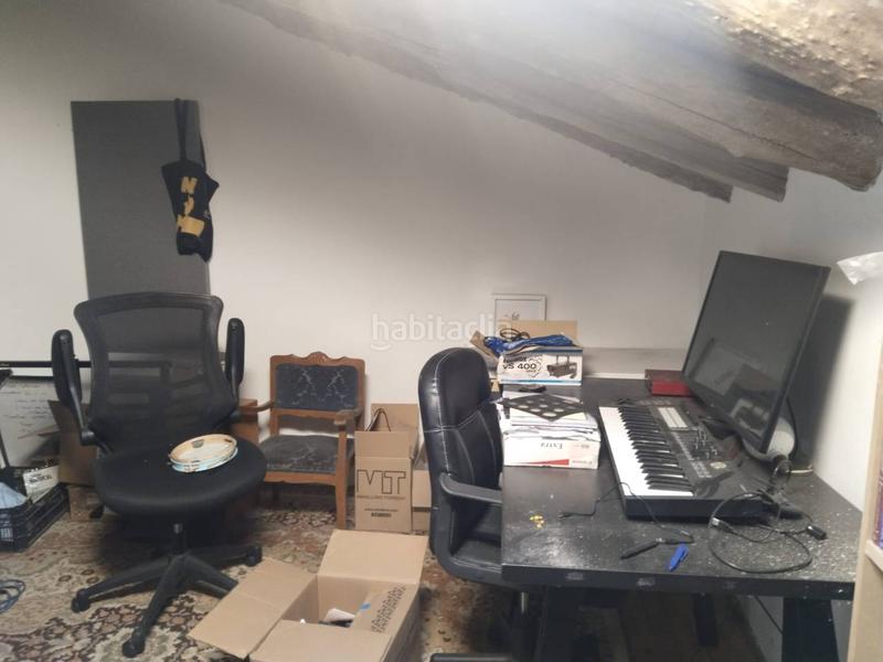 Foto 916cf5ab-95b3-40ab-b4f9-baf40ad2e49e. Casa aparellada amb calefacció aparcament a Susinos del Páramo