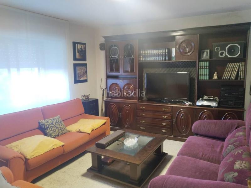 Foto a0e8ad8c-1b92-4c2c-9179-c73e8657a720. Casa aparellada amb calefacció aparcament a Susinos del Páramo