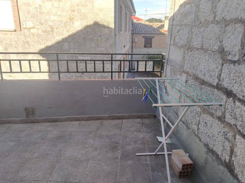 Foto d74ff775-4cd7-43d8-ad19-778ae072025b. Casa aparellada amb calefacció aparcament a Susinos del Páramo