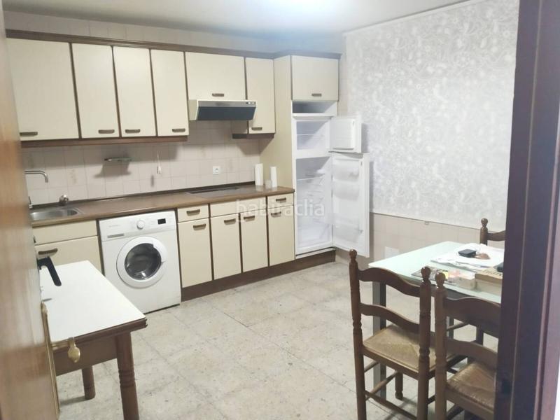 Foto e207b3f1-3aff-4f4e-83ca-fc4679fc468b. Casa aparellada amb calefacció aparcament a Susinos del Páramo