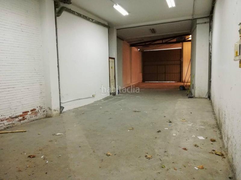 Foto 28a2f588-cdcb-4374-91b2-010e3cd309e3. Lloguer local comercial a San Julián - Barriada de Cortes Burgos