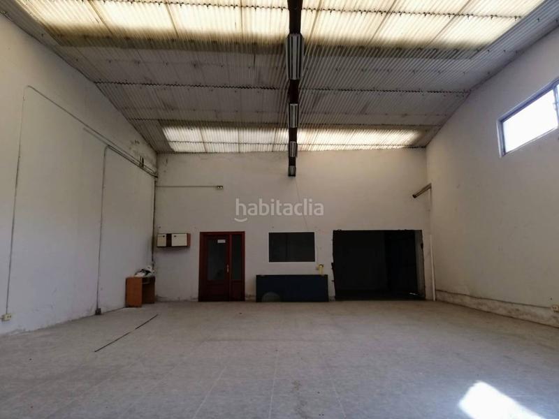 Foto e9a8ec7f-58a5-45bc-a1e4-d91c7a869c64. Lloguer local comercial a San Julián - Barriada de Cortes Burgos