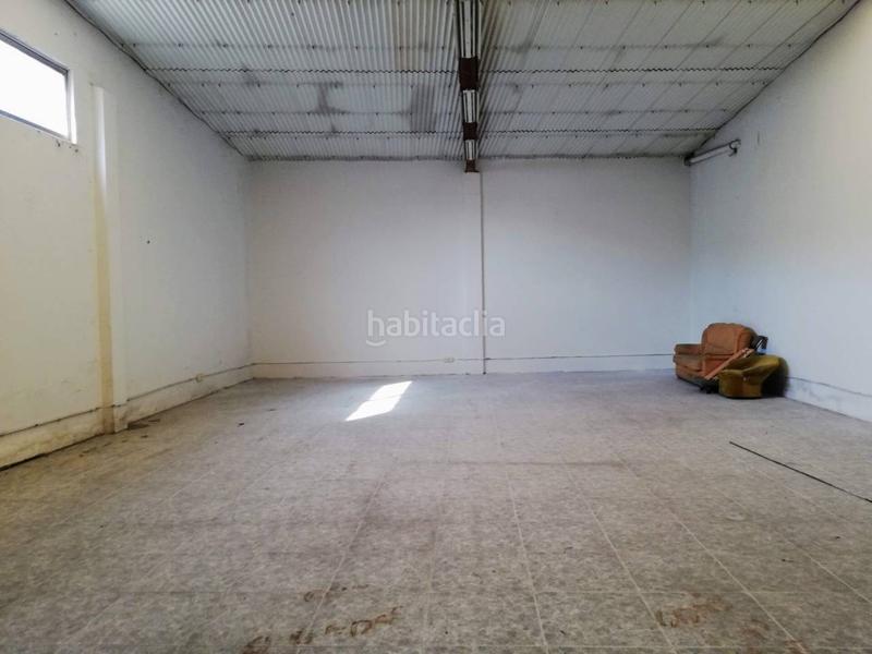 Foto a8db4ac6-ea45-450b-810a-2c4477564cd7. Location local commercial dans San Julián - Barriada de Cortes Burgos