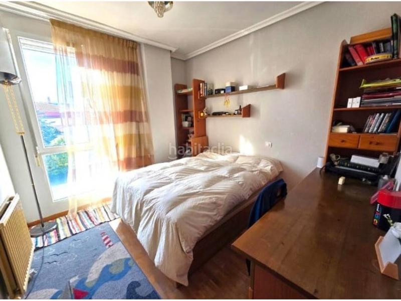 Foto df86cfb2-16f7-45e9-b9c2-12fc32fb5f61. Flat with heating in Plantío - Alcampo Burgos