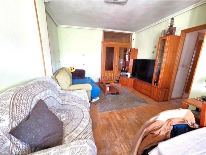 Foto ef84c00e-55d9-46b9-8e4b-cf23fc4f5409. Flat with heating in Plantío - Alcampo Burgos