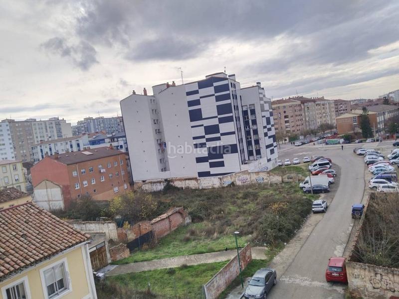 Foto d6b49fc9-b1e6-465a-a6ca-b56038100f39. Alquiler apartamento  en alquiler en gamonalcapiscol09006 en Burgos