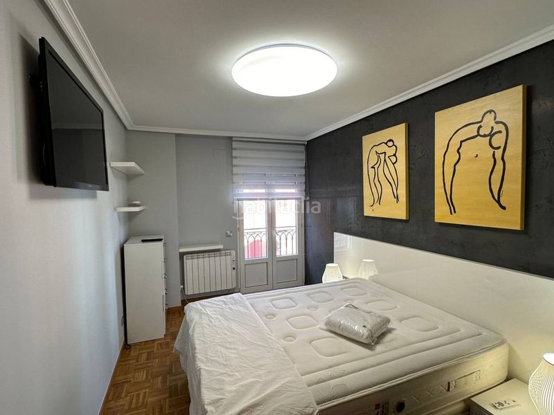 Foto fdfc4423-b727-4376-8340-5983e2ff9faf. Apartament amb calefacció a Casco Antiguo Burgos
