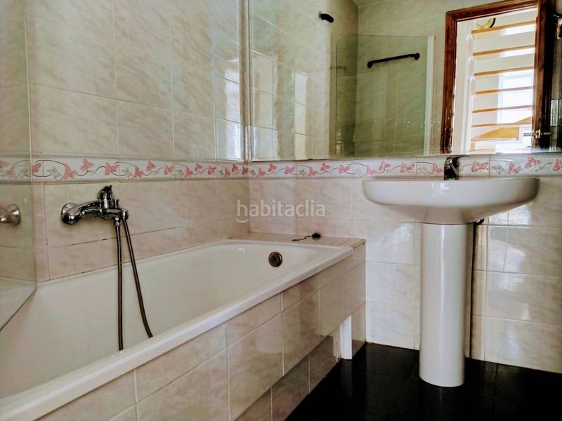 Foto bce0d3db-41cd-45b8-8e0a-19042fd51309. Lloguer dúplex amb calefacció aparcament a Villatoro Burgos