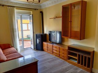 Rent Flat  Calle duero. Piso en alquiler temporal en el crucerocortes09002