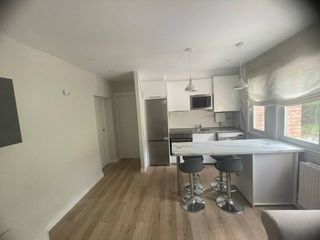 Rent Flat  Calle san esteban. Piso en alquiler temporal en casco histórico09003