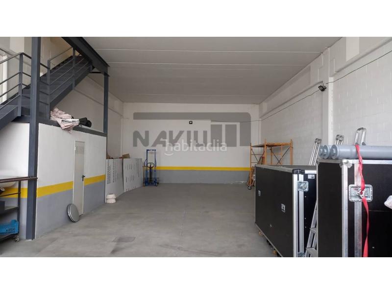 Foto 792e019e-9e66-4d75-bc70-83955e361900. Rent industrial building in El Barral Ferial Coslada