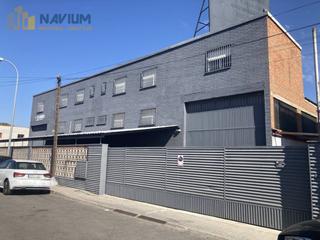 Nau industrial en Zona Industrial. Oferta temporal  nave recin reformada con gran campa de 1000 m2