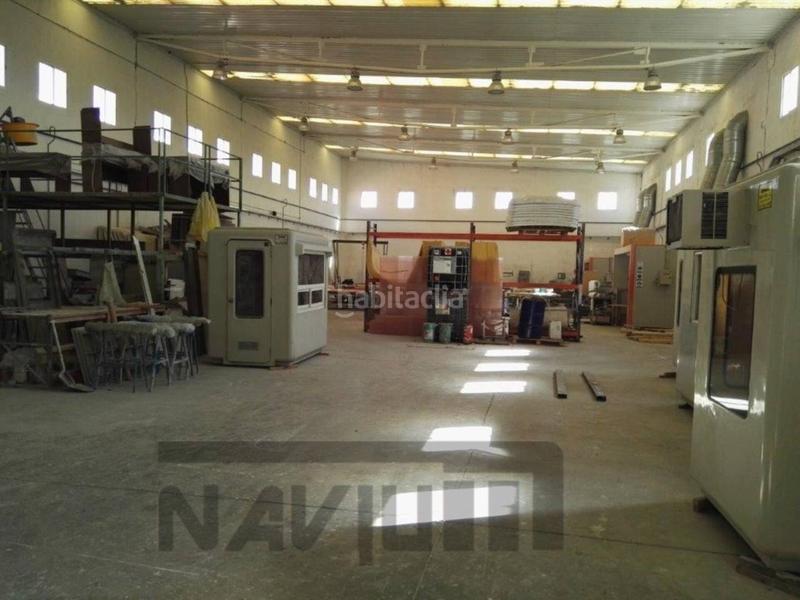 Foto 744a19b2-ae04-48b8-8042-51599053a4a9. Bâtiment à usage industriel dans Altos del Olivar-El Caracol Valdemoro