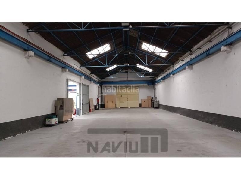 Foto 63f3e257-5758-44ac-8063-953c775f3dff. Nau industrial amb calefacció a El Barral Ferial Coslada