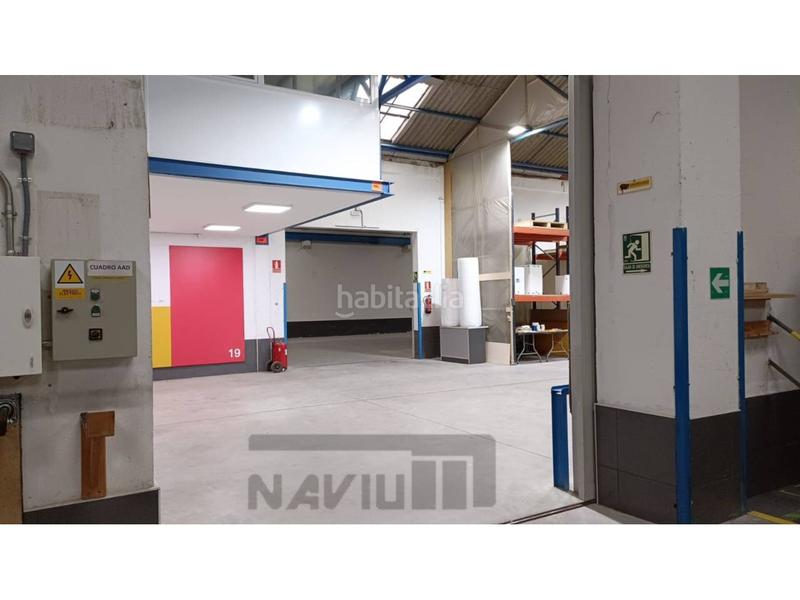 Foto 6dc329a3-1a52-4119-bde1-c4012c52818b. Nau industrial amb calefacció a El Barral Ferial Coslada
