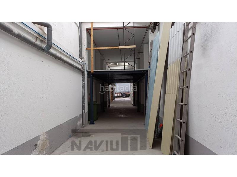 Foto cd4ce4f8-dddb-4244-a895-600a8036595a. Nau industrial amb calefacció a El Barral Ferial Coslada