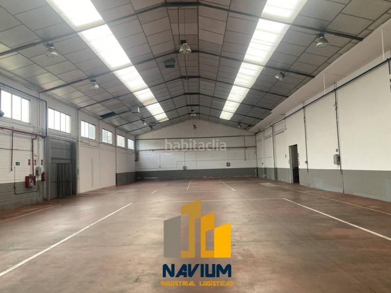 Foto 71ebb504-63e4-40dd-97f6-2a5c273fcf60. Rent industrial building in Estación Coslada