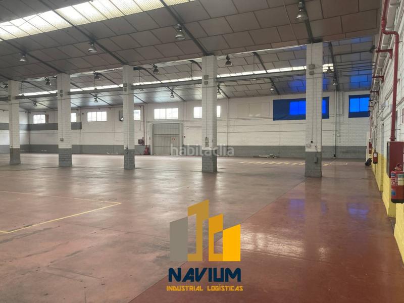 Foto 82510a53-ae2d-48c5-b499-5e6905ed729b. Rent industrial building in Estación Coslada