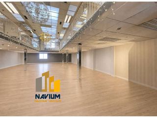 Nau industrial a El Barral Ferial. Navium vende nave comercial acondicionada para venta de muebles.