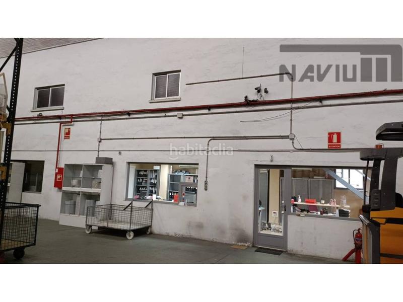 Foto 71ae52fb-7cbf-42c4-a80f-a67481dc43d3. Alquiler nave industrial navium alquila nave exenta de 2090 m2, para almacén. en Fuenlabrada