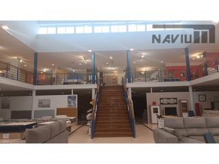 Nau industrial a Cabanillas del Campo. Navium alquila excelente nave aislada con fachada a a2 para tien